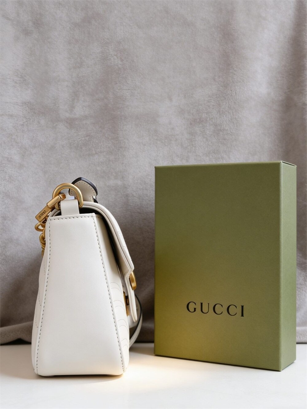 Gucci GG Marmont Mini Top Handle Bag - Picture 4 of 6